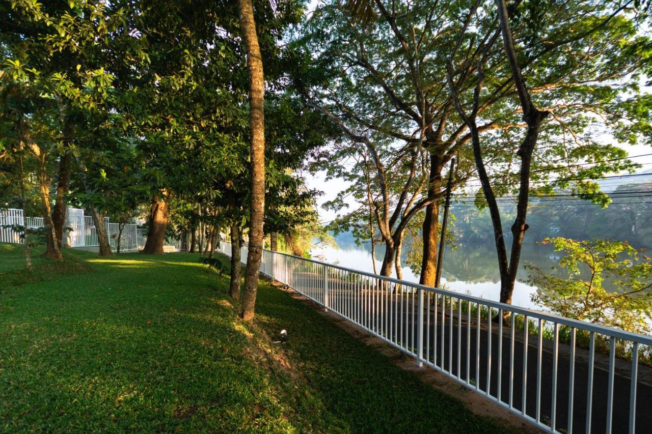 Hotel Waters Spring Kandy Exterior foto